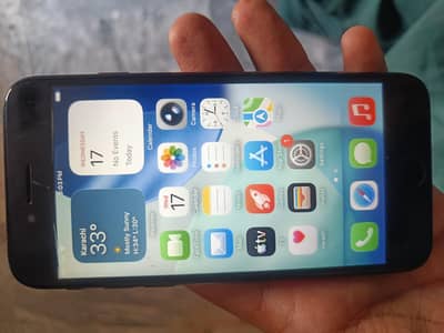 Apple iPhone SE