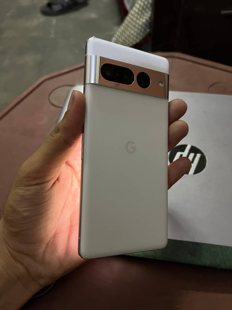 Google Pixel 7 Pro 10