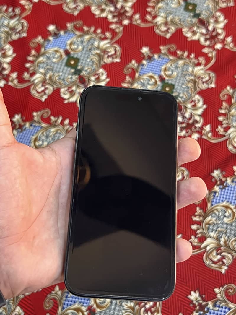 Apple iPhone 15 2