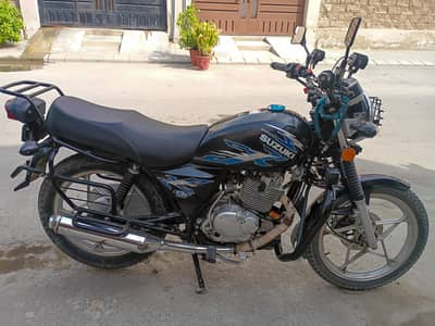 Suzuki GS 150 | 2022 MODEL | ALLOY RIMS | TUBELESS TYRES | BLACK