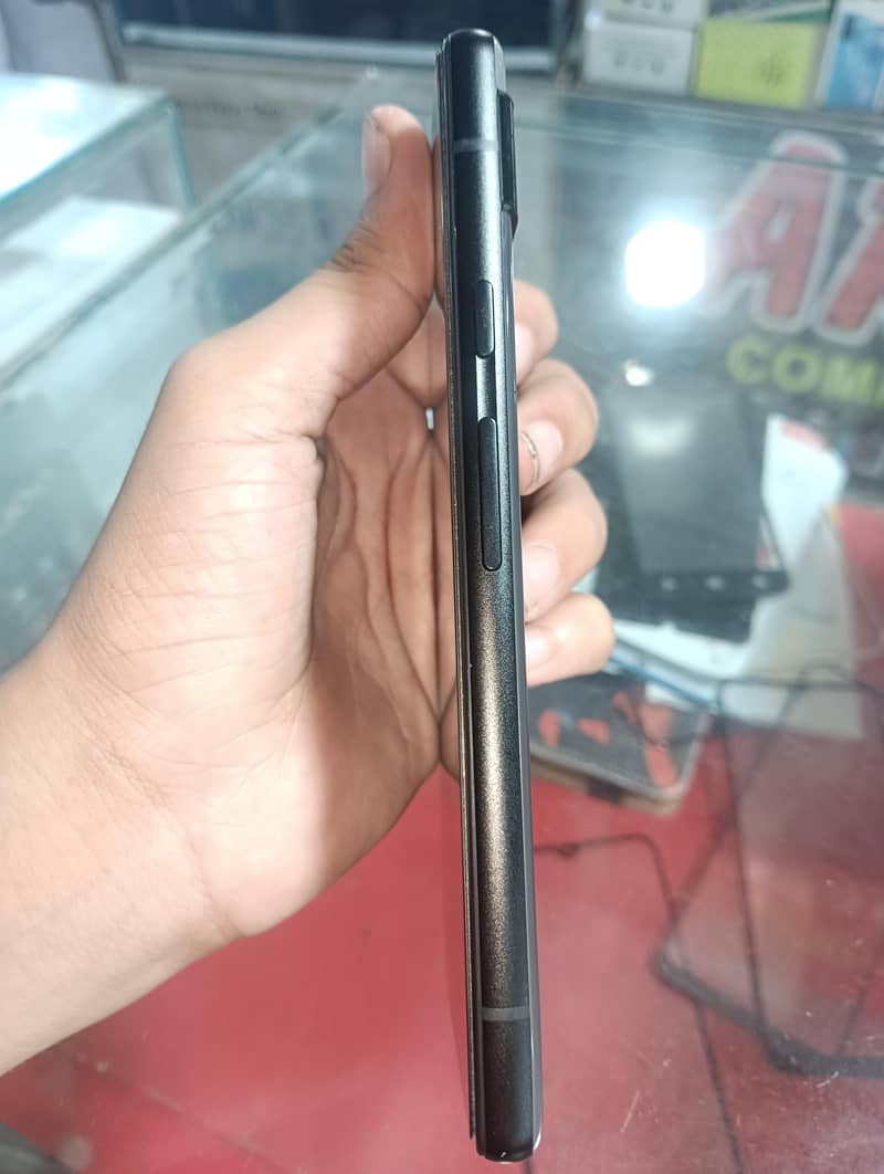 Google Pixel 6a 3