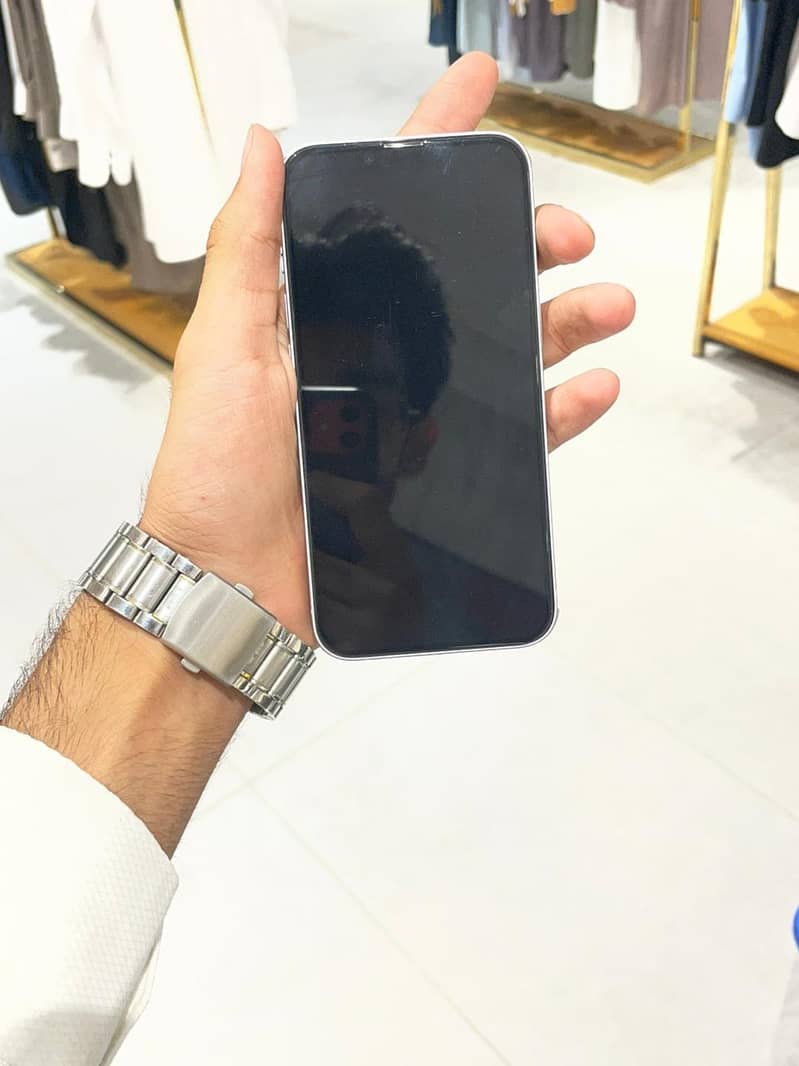 Apple iPhone 14 2