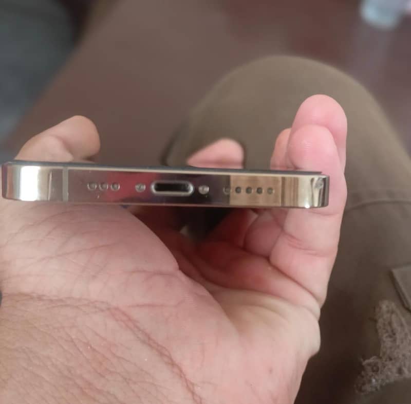 iphon 12 pro 3