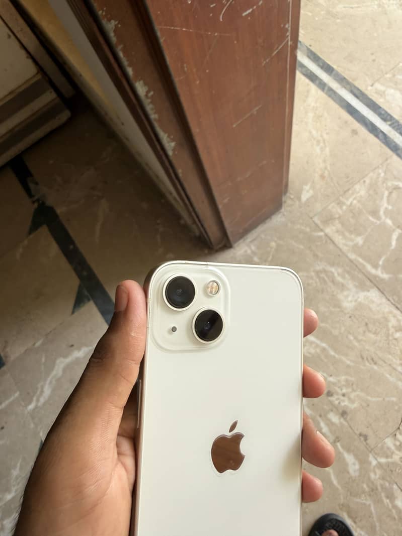 Apple iPhone 13 7