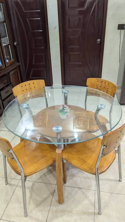 4-Seater Dining Table Set for Sale Price 28000