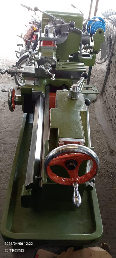 lathe machine