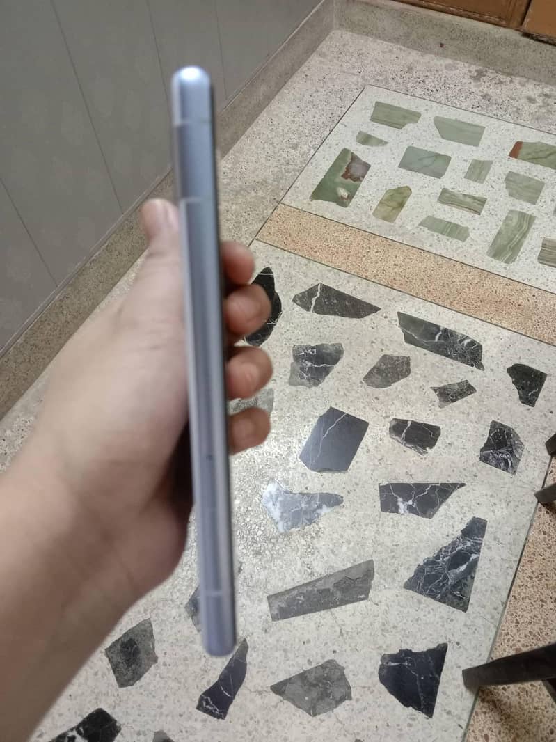 Google Pixel 7a 2