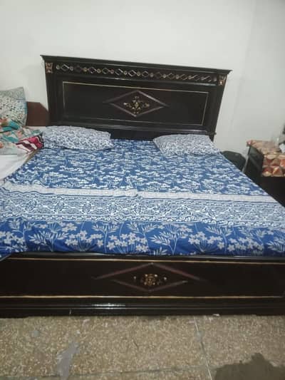 king bed