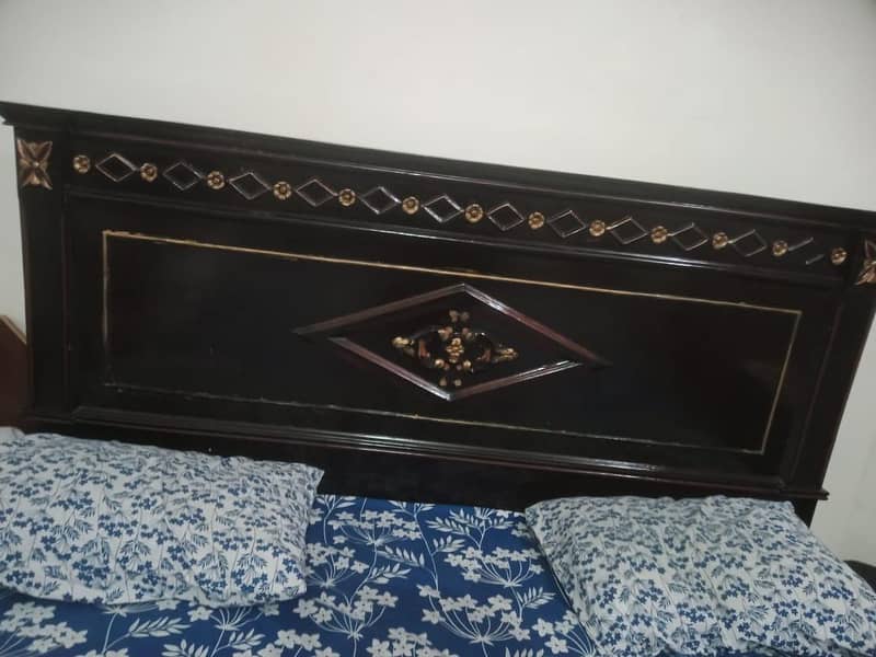 king bed 2