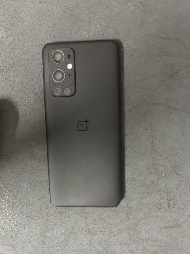 One Plus 9 Pro 6