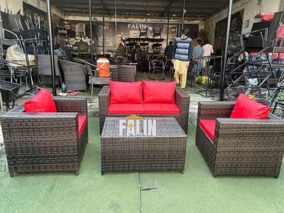 4 Chair with Table for garden set / Outdoor chair table set for sale