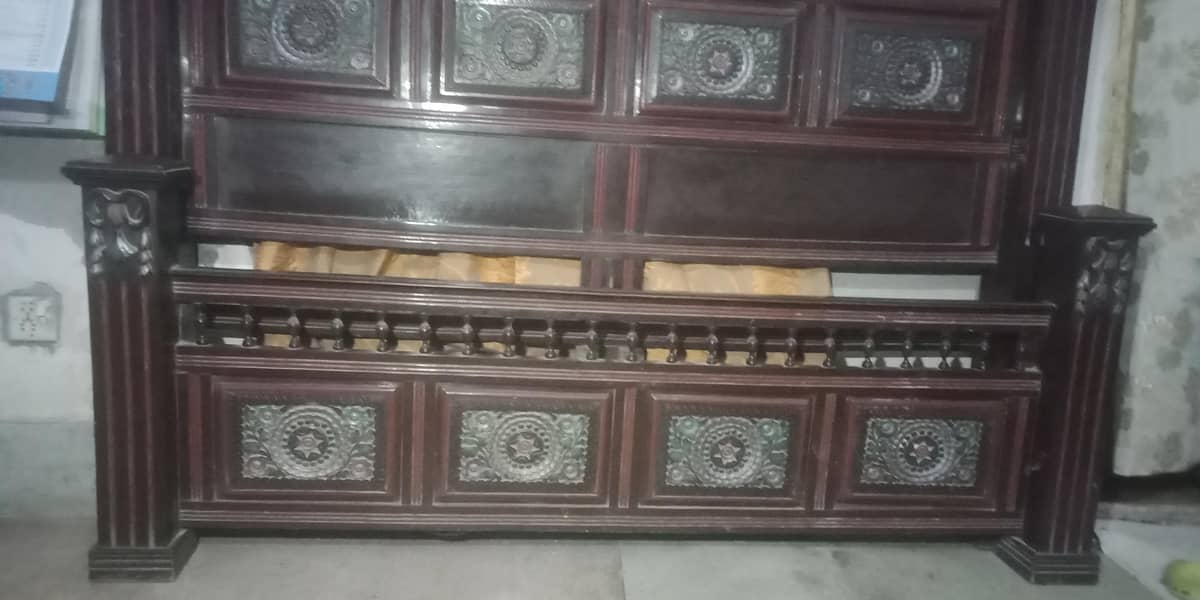Bed and Dressing Table 1