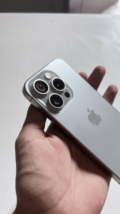 Apple iPhone 15 Pro