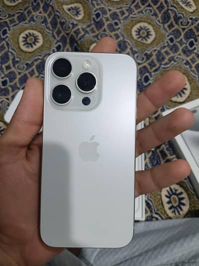 Apple iPhone 15 Pro