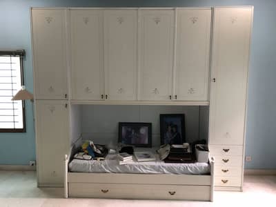 Italian Imported Bedset Fantastic Condition