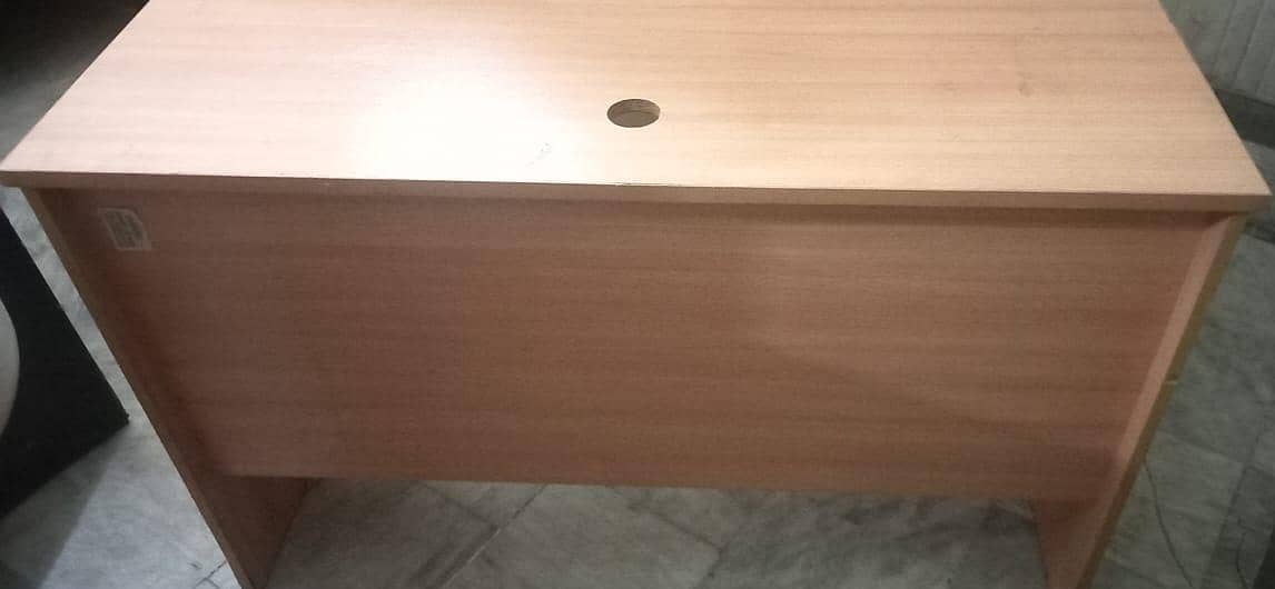 Table & Chair 3