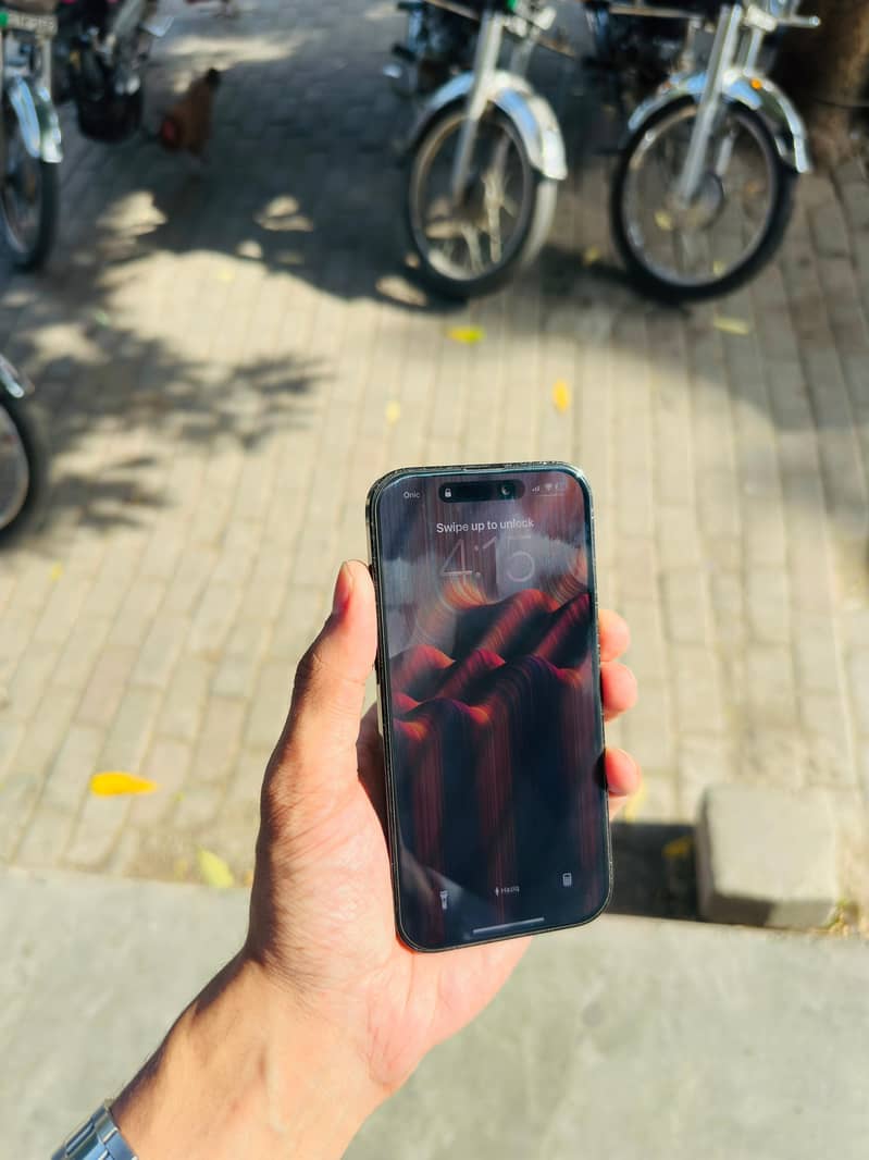 Apple iPhone 14 Pro 3