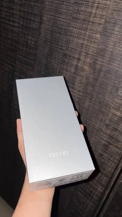 Tecno spark 40