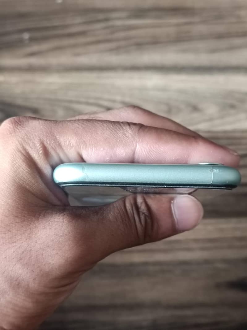 Apple iPhone 11 5