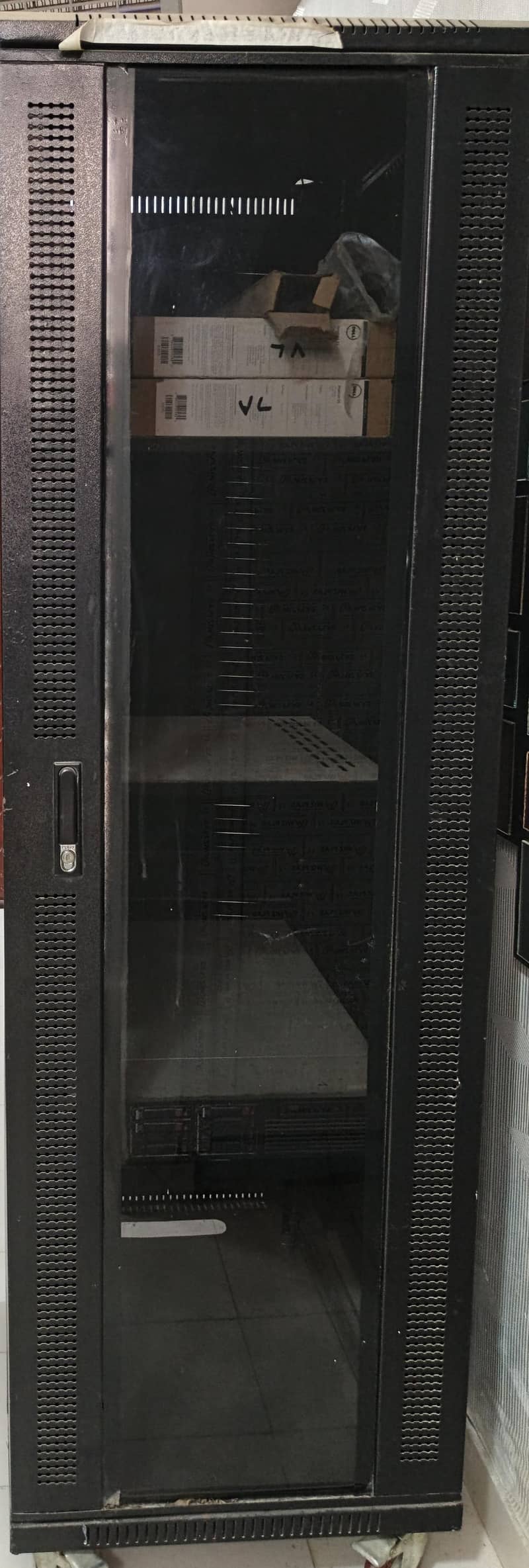 Server Rack 0