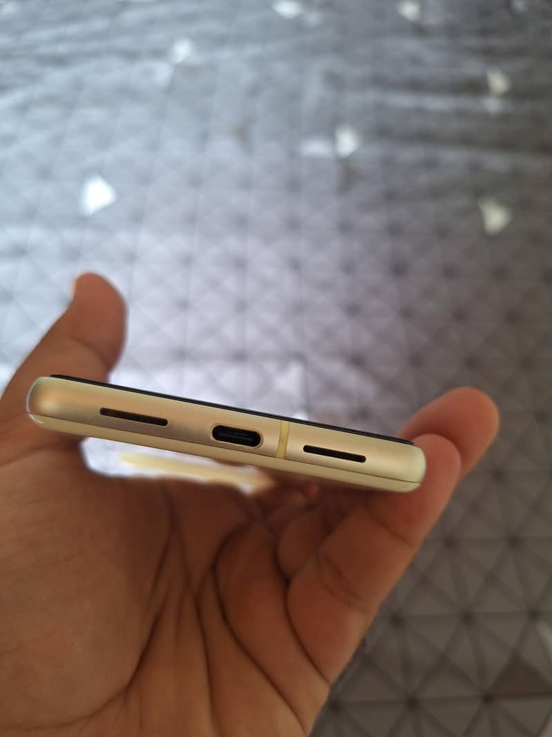 Google Pixel 7 3