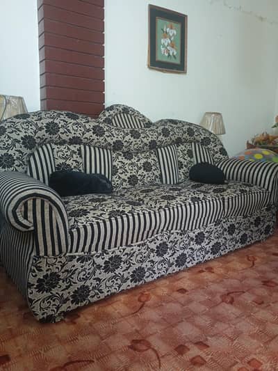 7 Seater Sofa Set With Glass Round Table