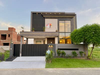 Orignal Price 10 MARLA DESIGNER VILLA FOR SALE IN DHA PHASE 6