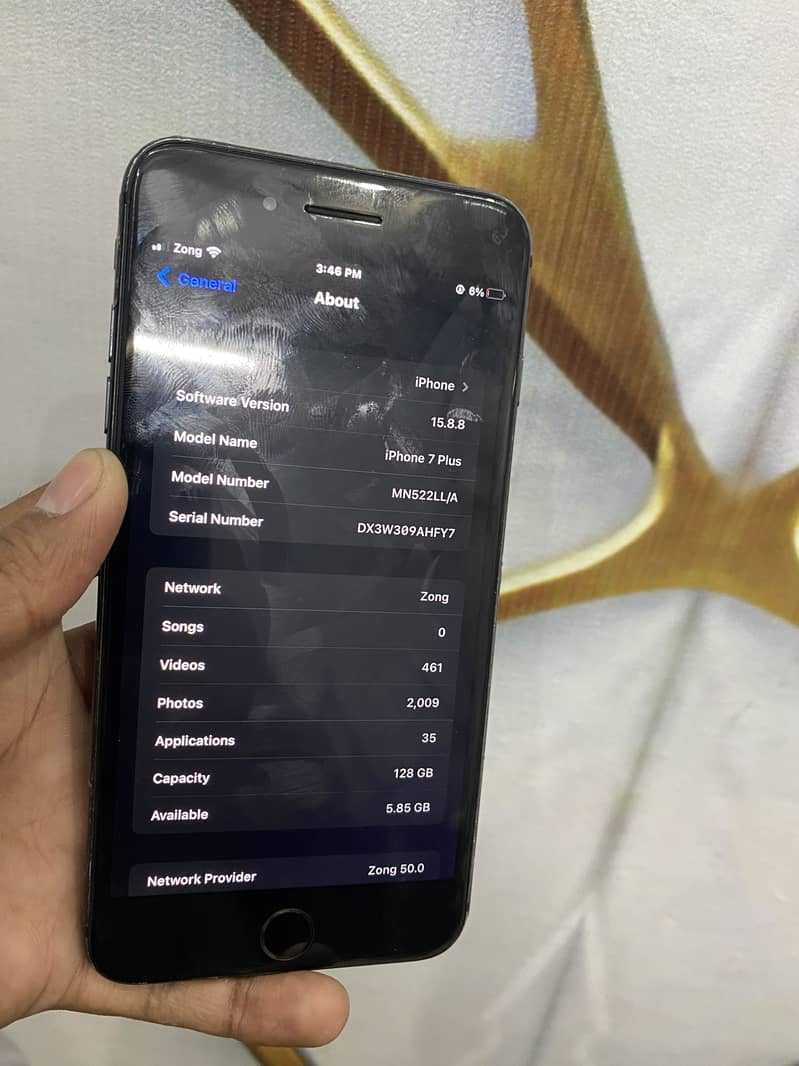 Apple iPhone 7 Plus 0