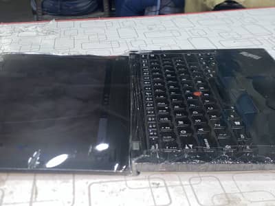 Lenovo thinkpad x280 core i5,8 generation 8/256gb 10/10 condition