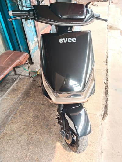 Evee electric scooty for sale