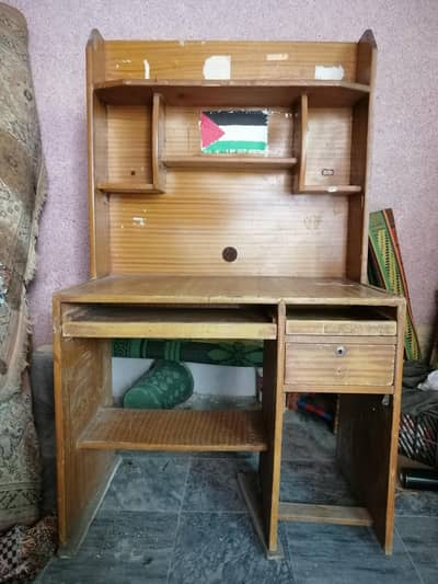 Computer Table