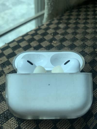 Apple Airpods Pro 2 USB-C Condition 8/10 Only Airpods no Accessories