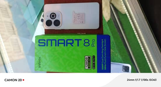 Infinix Smart 8 Pro