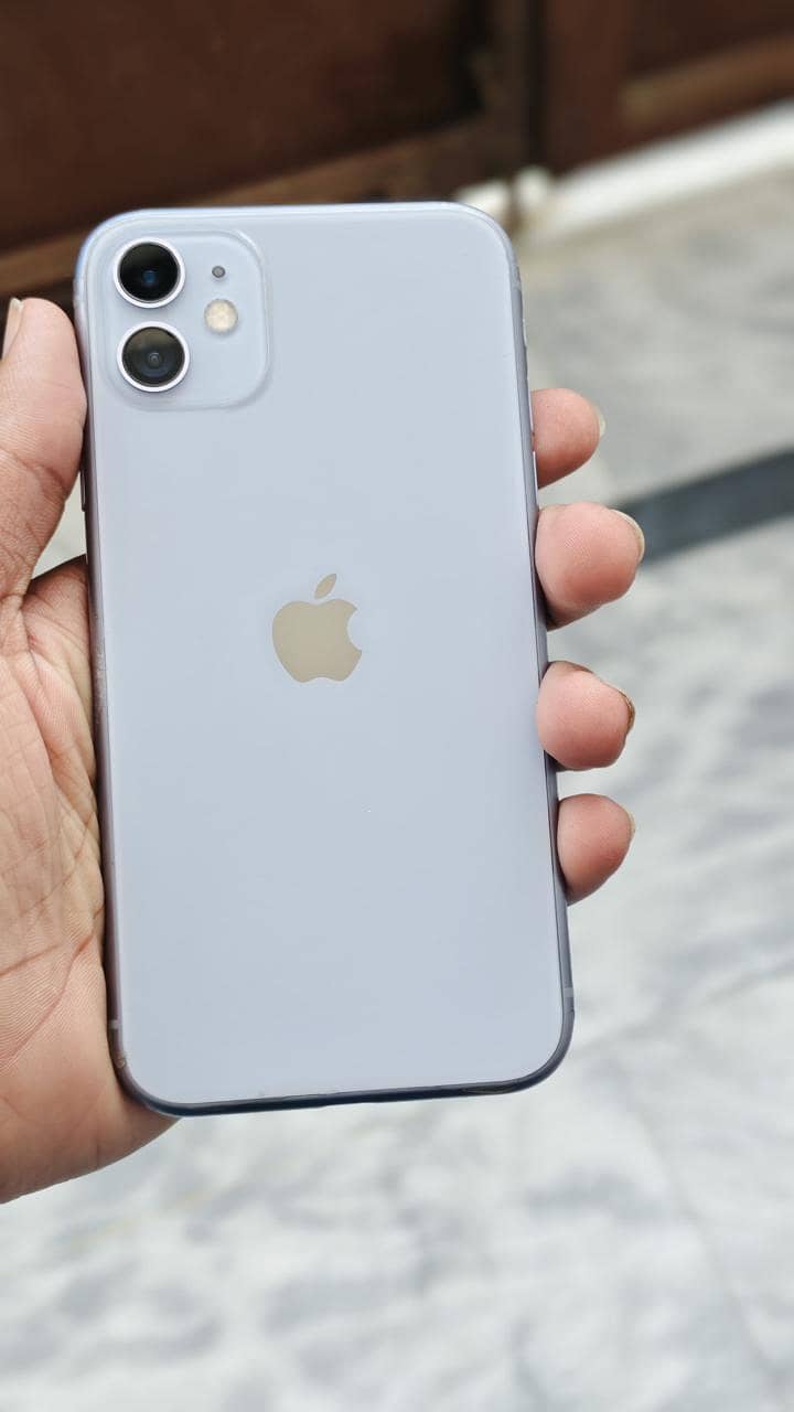 Apple iPhone 11 8