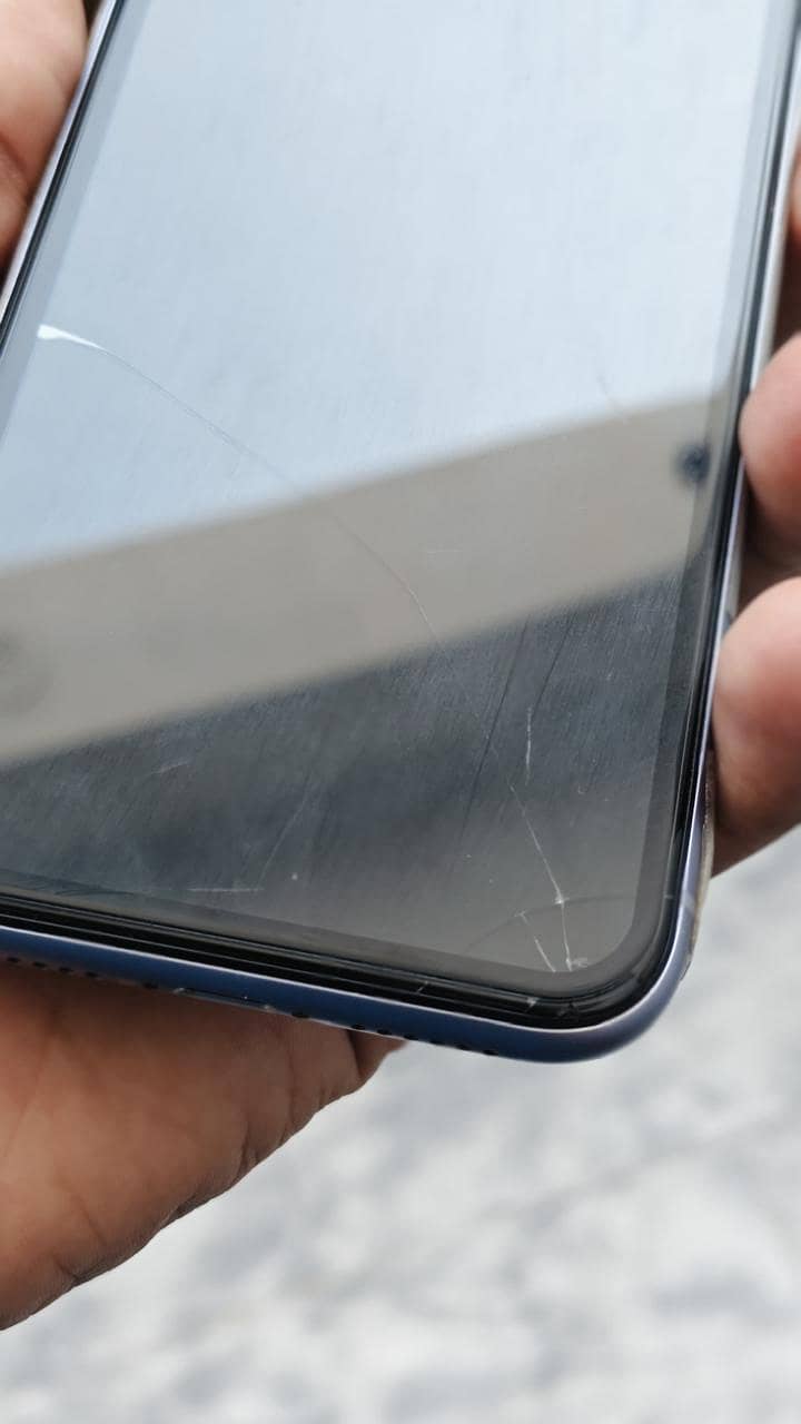 Apple iPhone 11 9