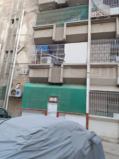 2 bed dd First Floor Leased Flat Available For Sale Main Road Facing At Gulistan E Johar Block 19