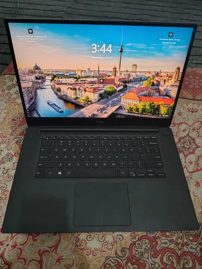 Dell precision 5530  4k Display Ultra slim and powerfull