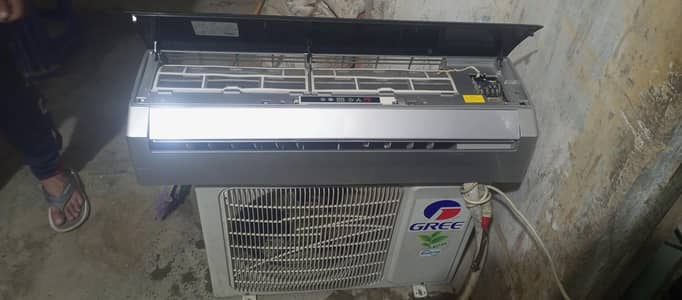 gree spilit a. c 1 tan