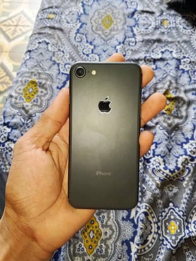 Apple iPhone 8