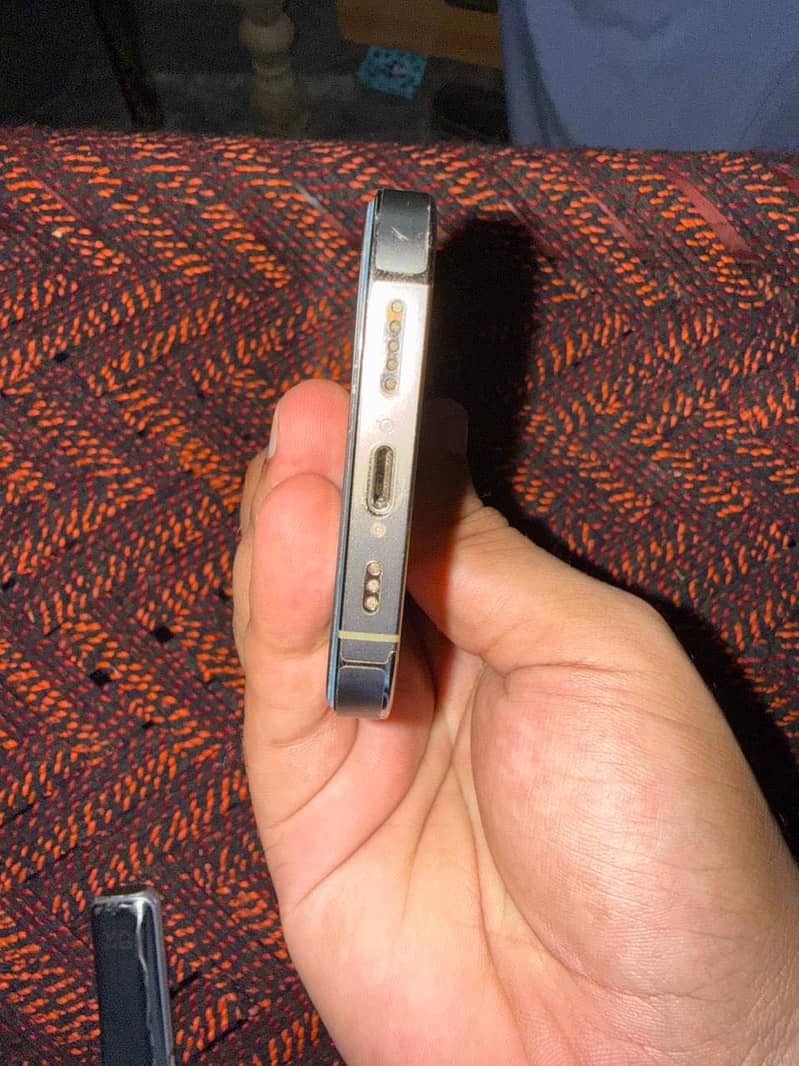 iPhone 14 Pro 1