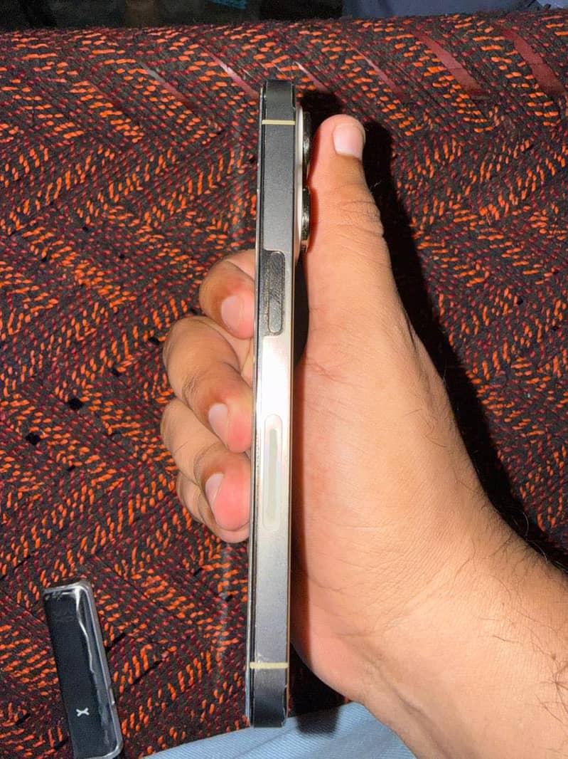 iPhone 14 Pro 3