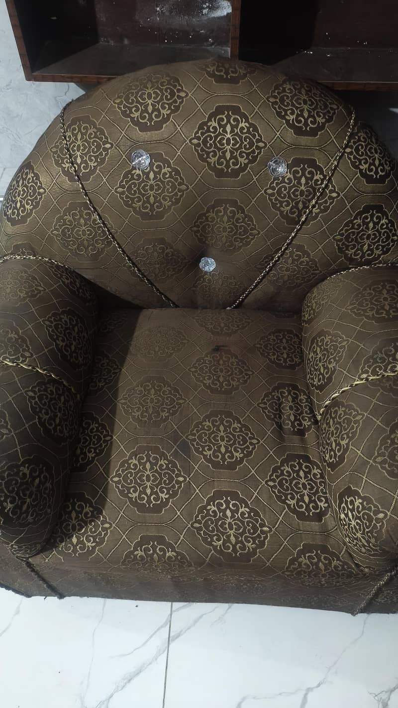 used sofa 0