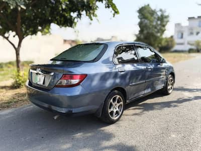 Honda City IDSI 2004 family use car read add than contact