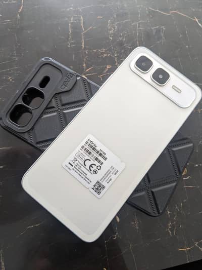 smart 10 plus 4+4/128 gb  complete box