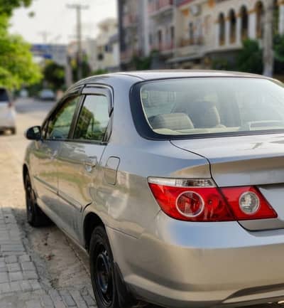 Honda city 2007 fist owner family use car