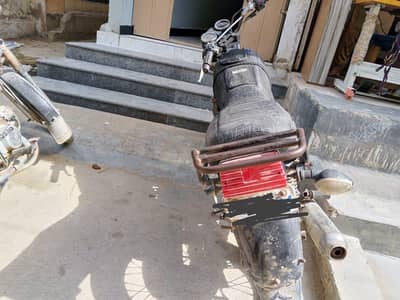 Suzuki Gs 125
