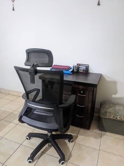 Office table + Chair set