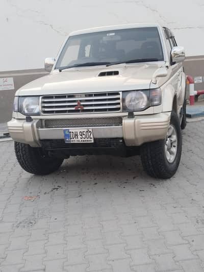 Mitsubishi Pajero 1995