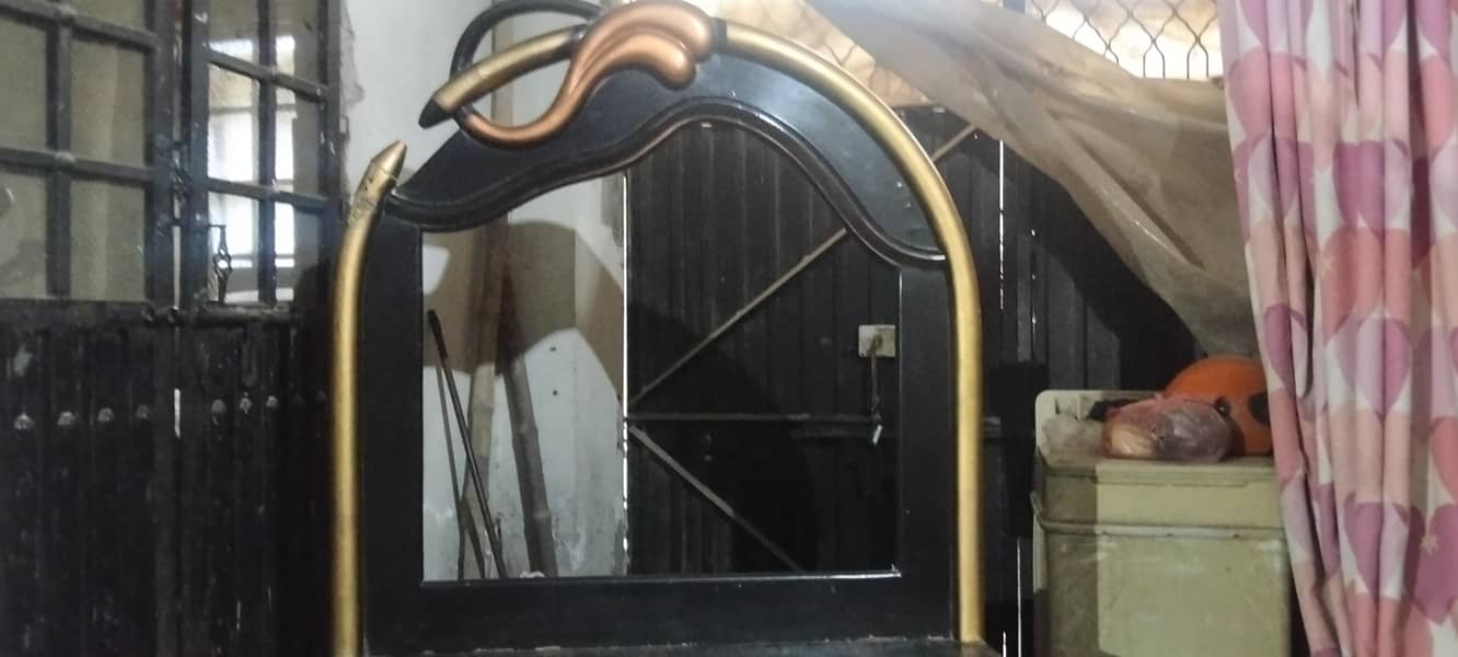 dressing mirror 0