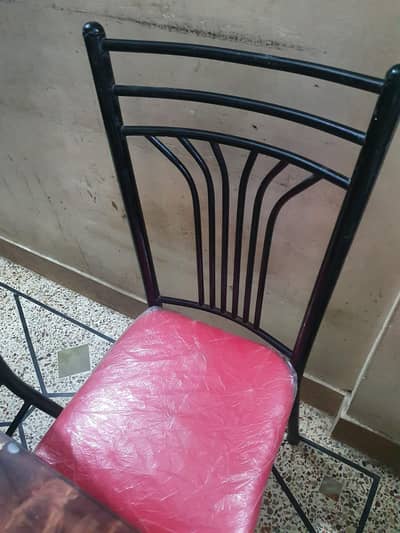 Dinning table for sale